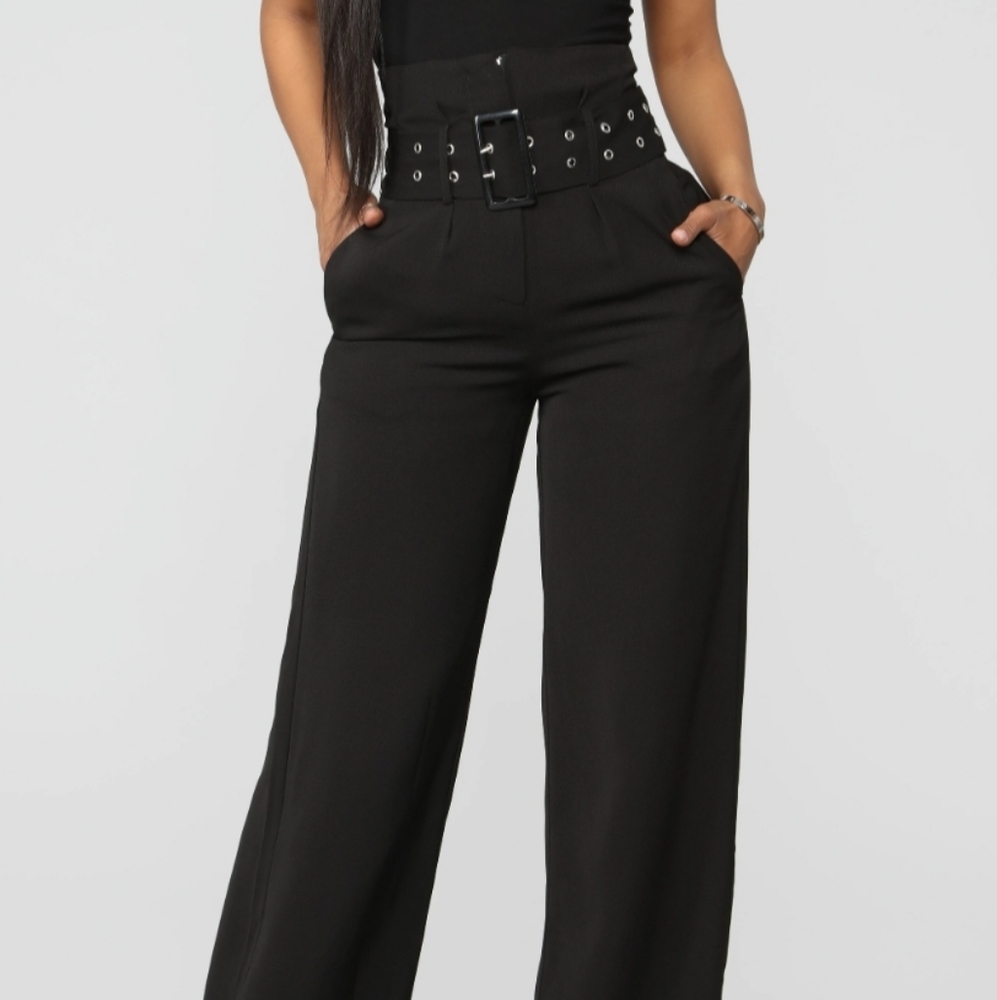CUTE BELTED PANTS
